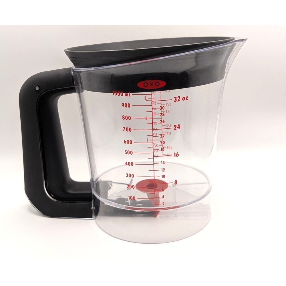 OXO Batter Dispenser 4 Cup Pancake Cupcake Waffle Baking Tool